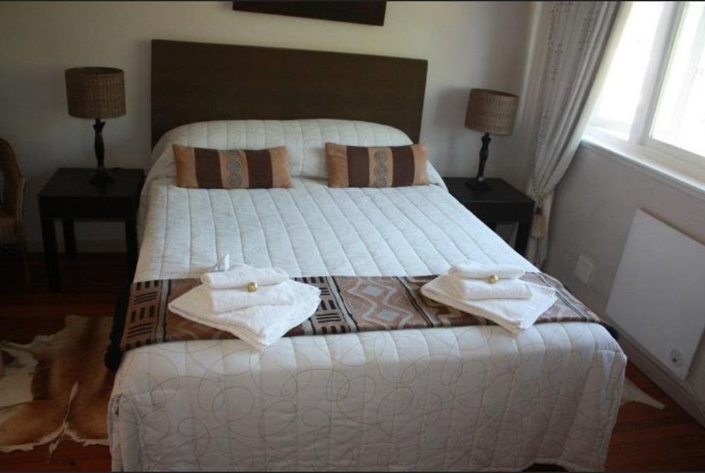 The Boston Guest House Беллвілл Екстер'єр фото